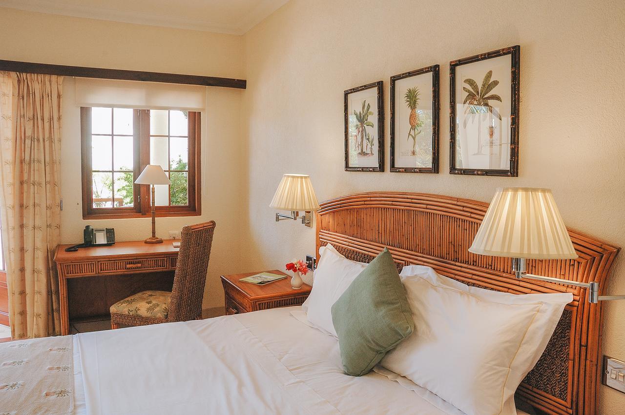Bequia Beach Hotel - Luxury Boutique Resort Friendship Exterior photo